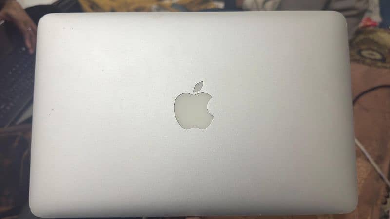 MacBook air 2015 11 inch 3