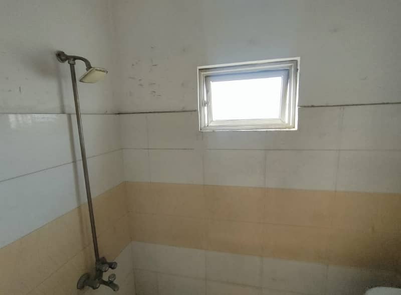 319 Square Feet Flat For Sale In G-15 Markaz Islamabad 2