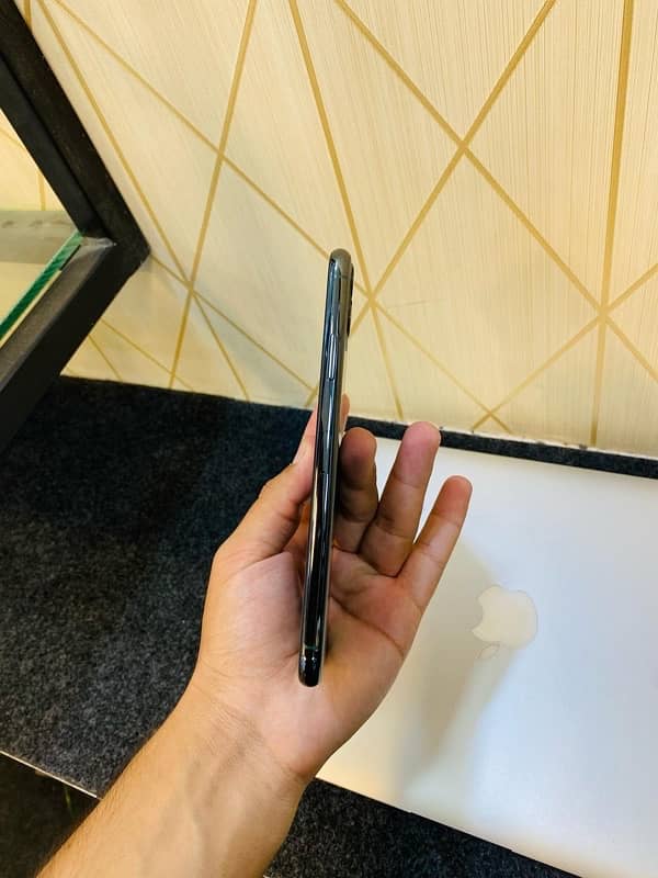 iPhone11 Pro Max 64gb 1