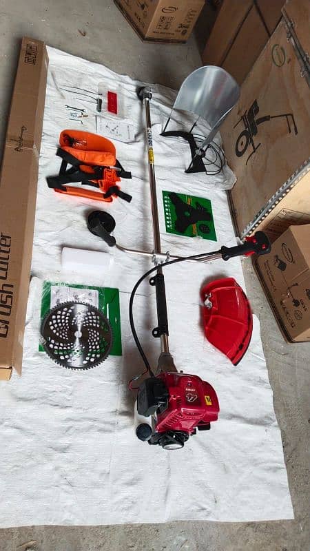 BRUSH CUTTER MACHINE , GRASS CUTTER MACHINE , WHEAT CUTTING REAPER 5