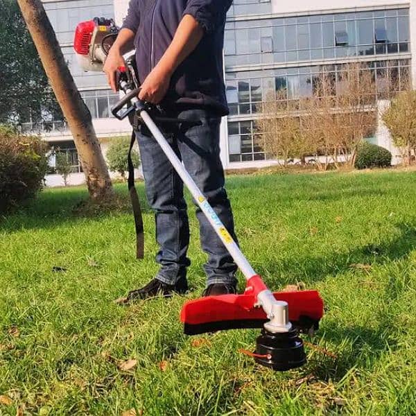 BRUSH CUTTER MACHINE , GRASS CUTTER MACHINE , WHEAT CUTTING REAPER 12