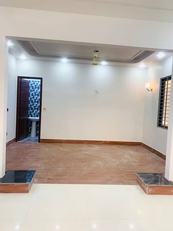 Stunning 1000 Yards Bungalow is Available For Rent 22