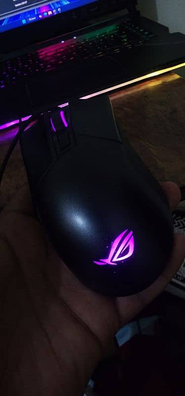 ROG Gladius II Wireless Gaming Mouse 5