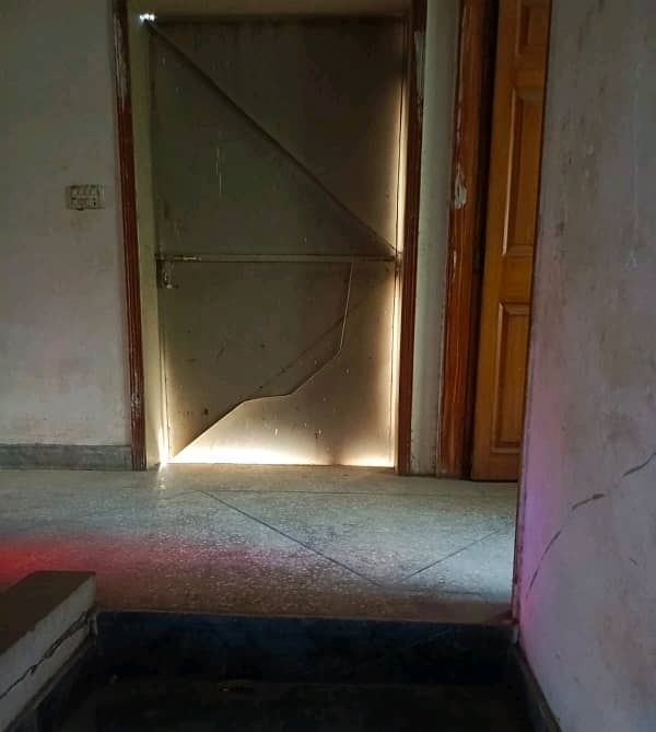 5 Marla House Available For sale In Wapda Town 18