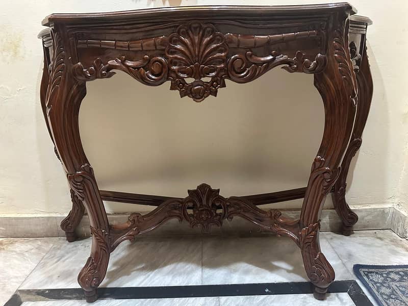 Sheeshum Wood Console With Mirror 1