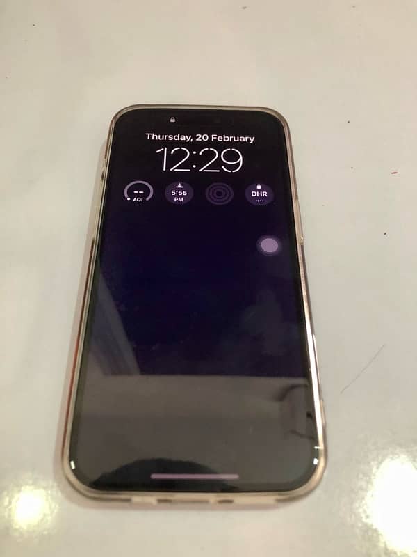 iphone 15 pro in outclass condition! 0