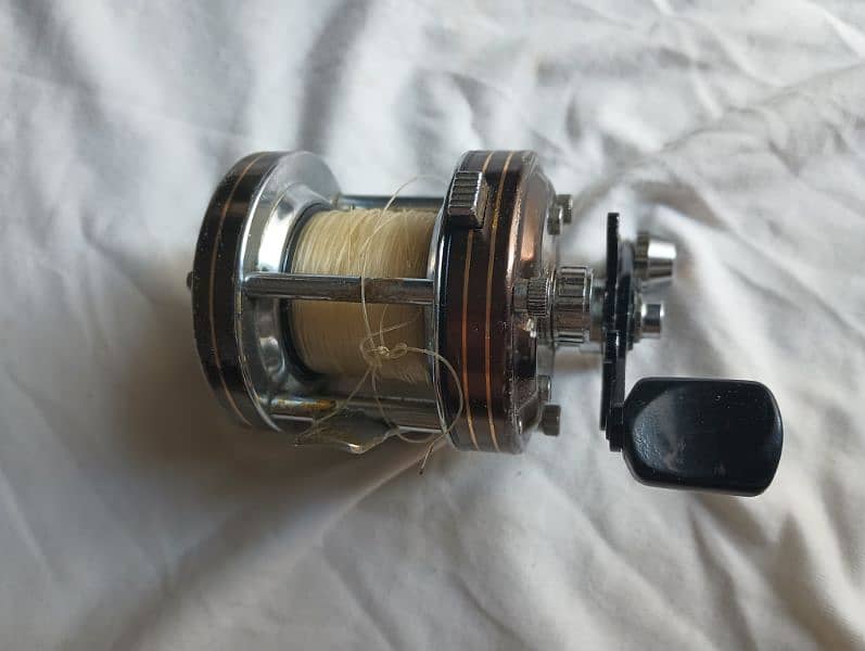 fishing reel 1