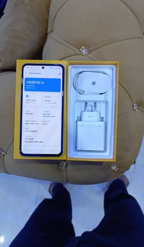 Realme 12+ plus 5G (256/8GB)Ram with complete box for sale 6