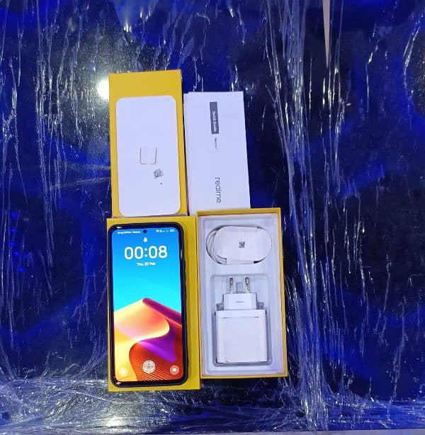 Realme 12+ plus 5G (256/8GB)Ram with complete box for sale 9