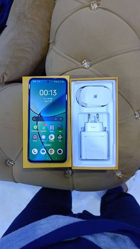 Realme 12+ plus 5G (256/8GB)Ram with complete box for sale 13