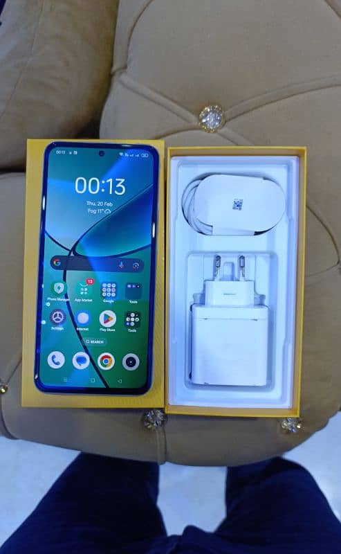 Realme 12+ plus 5G (256/8GB)Ram with complete box for sale 15