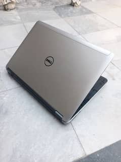 Dell core i7 4th generation laptop 2gb AMD Radeon card 8gb ram