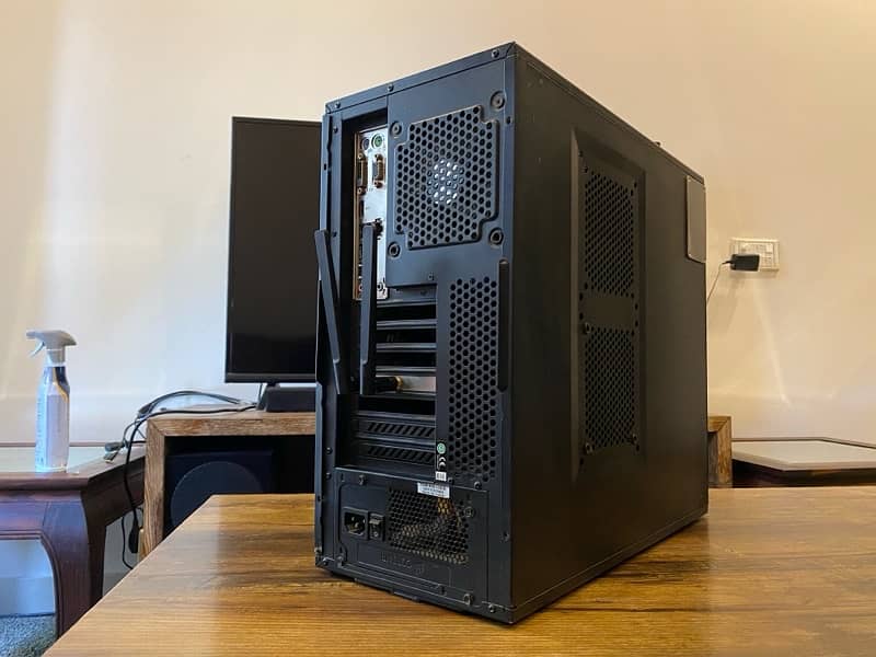 Desktop Computer Gaming Pc Intel 17 8700k 24GB Ram DHA 2