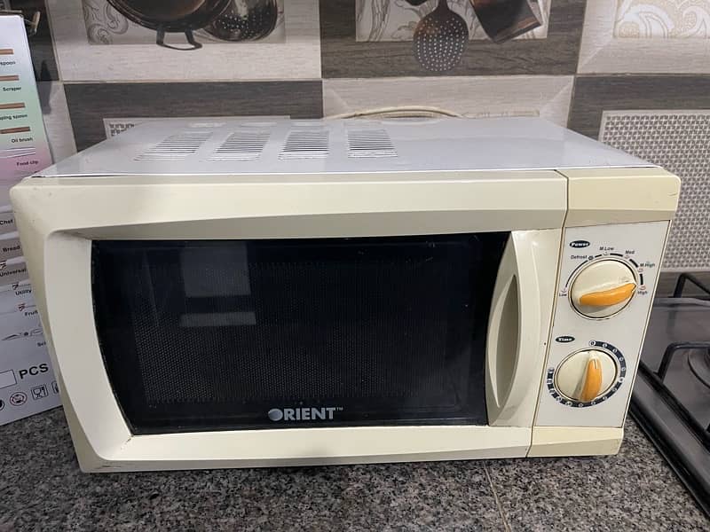 Orient Microwave Oven 2