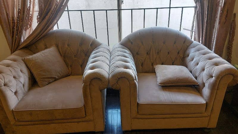 5 seater sofa set slightly used 1