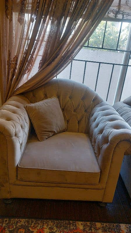 5 seater sofa set slightly used 3