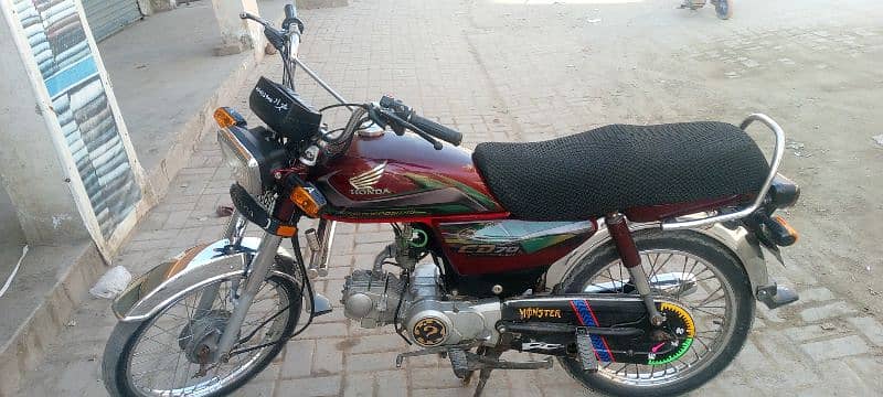 Honda CD 70 3