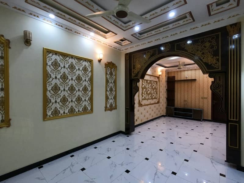 Prime Location 5 Marla House Is Available In Shadab Garden 7