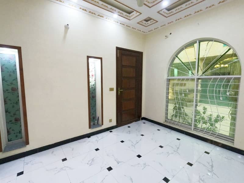 Prime Location 5 Marla House Is Available In Shadab Garden 8