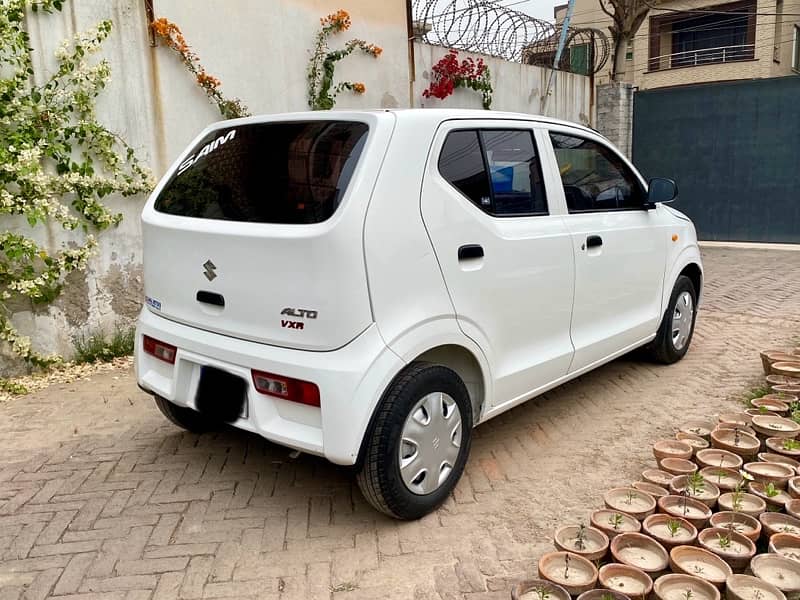 Suzuki Alto 2022 (oct) 3