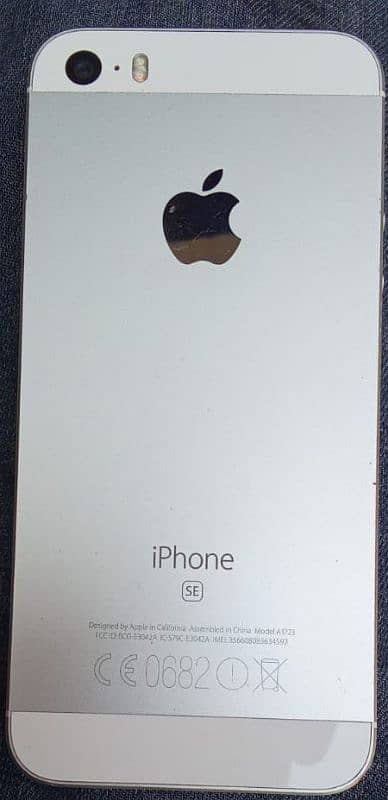 iphone SE 1st generation non pta 32gb Faisalabad 0