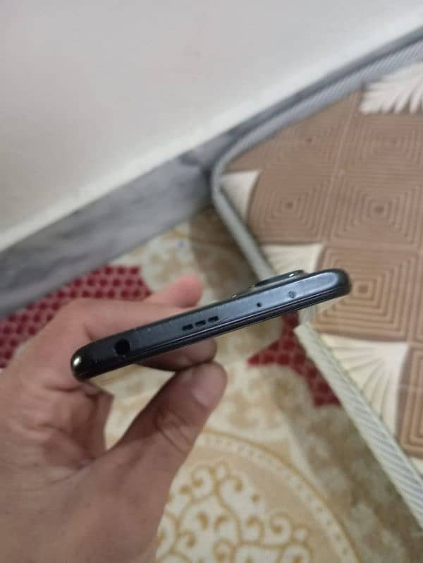 Redmi note 10 pro 8/128. exchang may possible 4