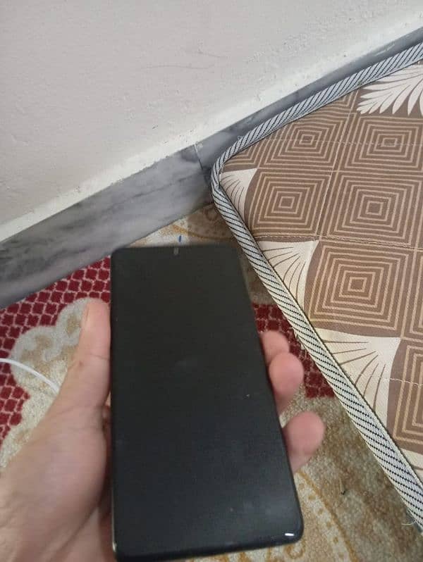 Redmi note 10 pro 8/128. exchang may possible 5