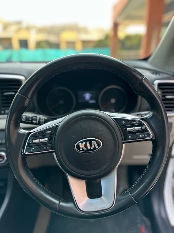 KIA Sportage 2022 8