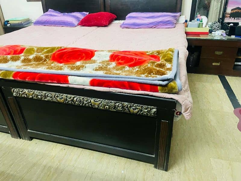 Two single beds with mattress, side table, mirror  wooden carving 3