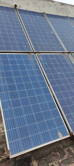 Solar panel plet