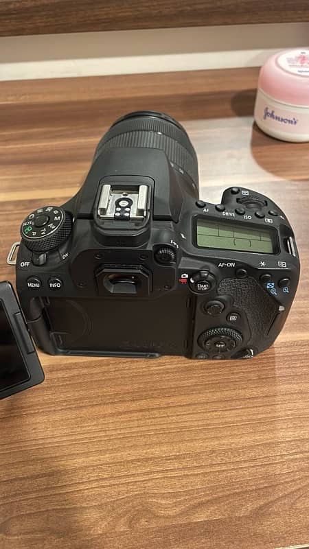 Canon 90D with 18-135mm kit lens | 50mm 1.8 lens 1