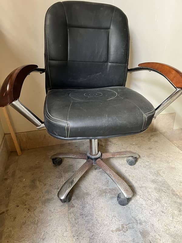 office leather chair 0