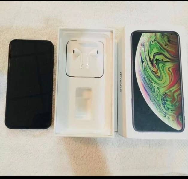 iPhone XS Max 6