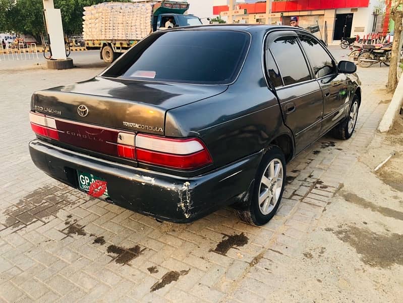 Toyota Corolla indus XE 1996 3