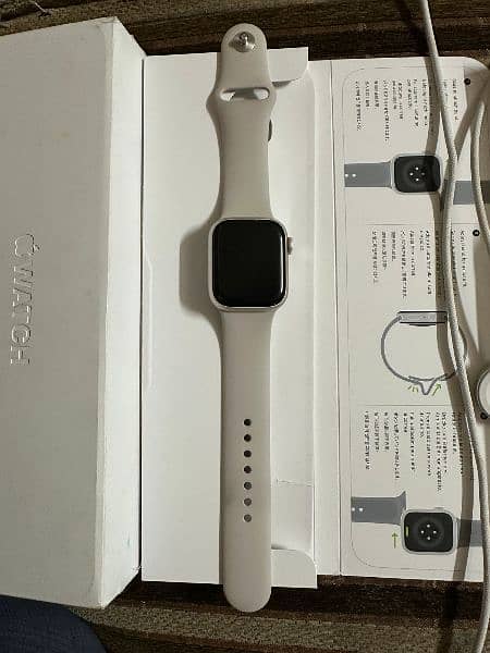 Apple Watch Series 9 41mm M/L GPS 100% UK Self Import 3