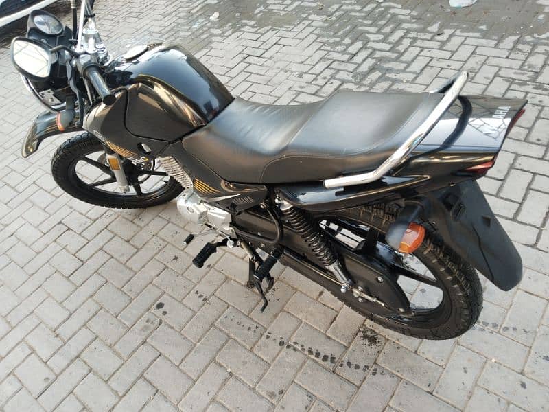 Yamaha Ybr G 2025 model Islamabad number lush condition 2