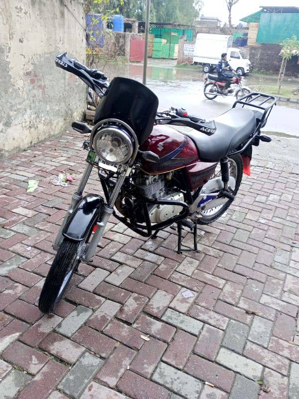 Suzuki gs 150cc 2