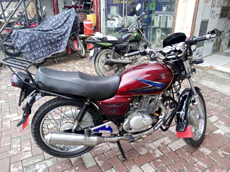 Suzuki gs 150cc 4