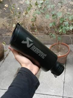 Akrapovic exhaust almost new