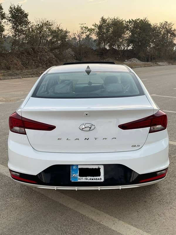 Hyundai Elantra 2021 2