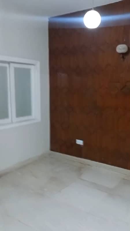 Ground 120 yd brand new portion 2 bed dd available in gulshan e iqbal block 6 5