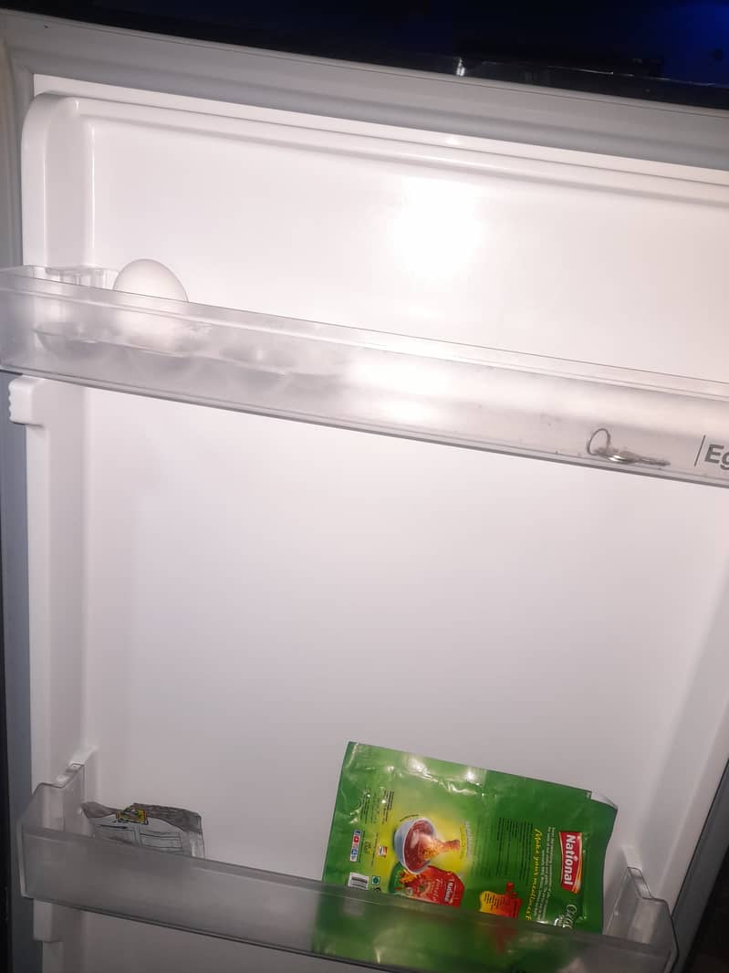 Dawlance Fridge for Sale - Excellent Condition, Low Price! 4