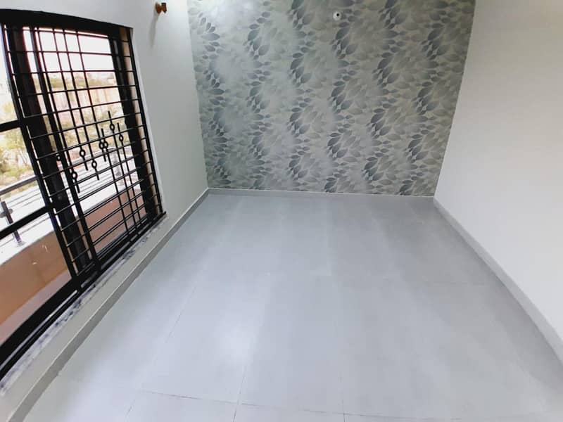 10 MARLA LOWER PORTION AVAILABLE FOR RENT IN WAPDA TOWN PHASE 1 6