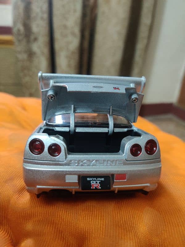 Nissan Skyline gtr34   modal 124 3