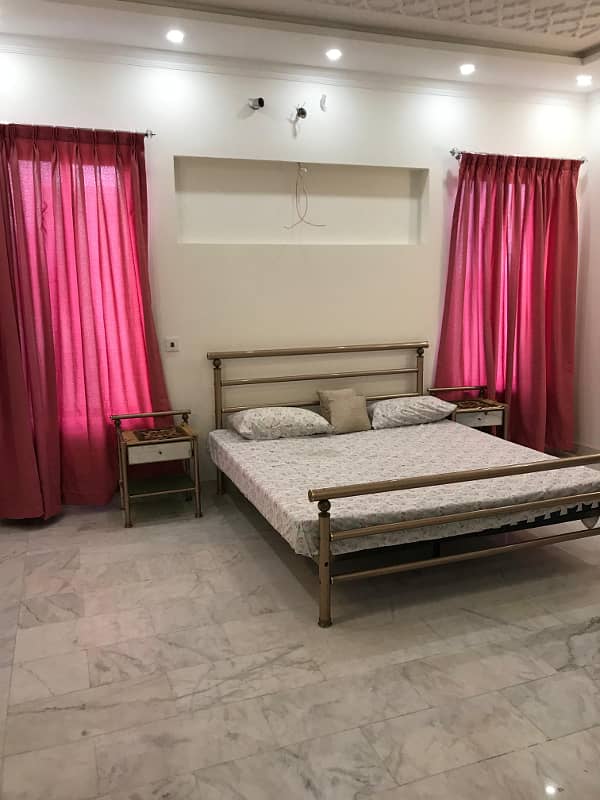 1 Kanal Upper Portion For Rent In Lake City . 2