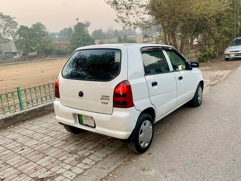 Suzuki Alto 2010 4