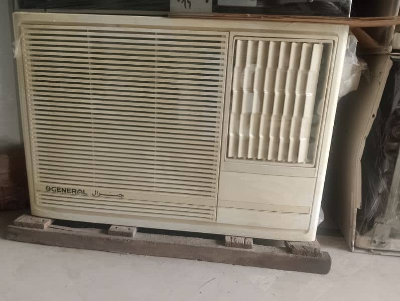 General window AC 1.5ton 0