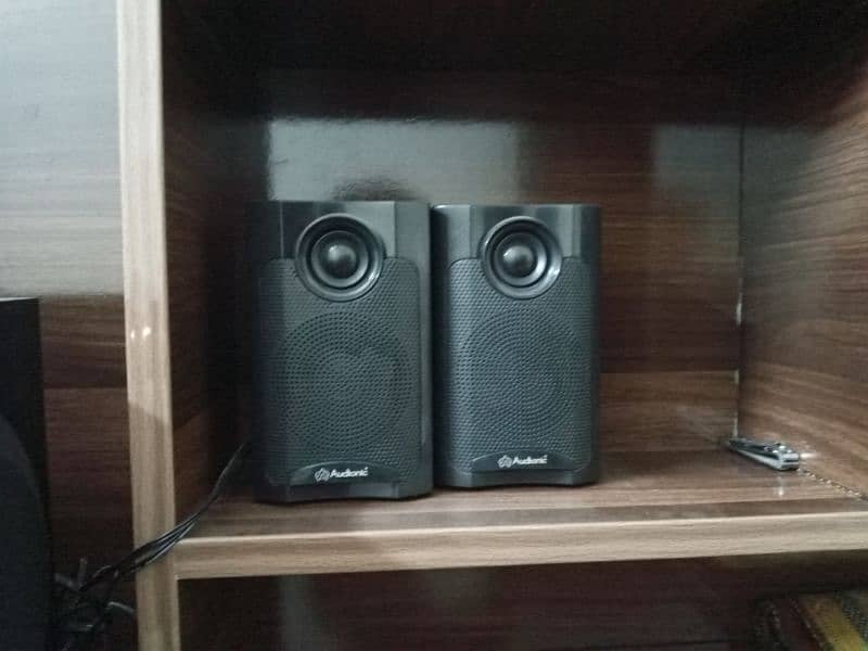 speaker audionic 1