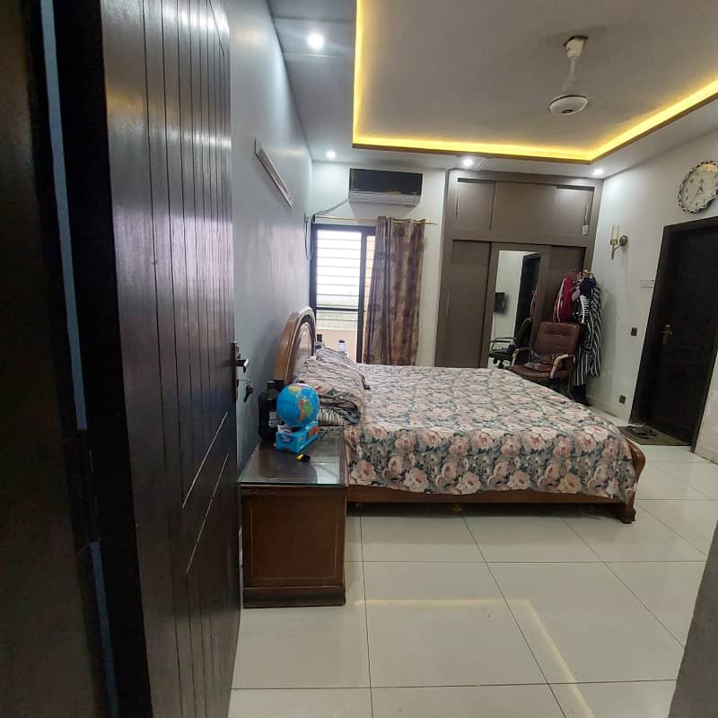 3 Bed DD Semi Furnished Apartment apartment available for Rent in Saima Jinnah Avenue 11