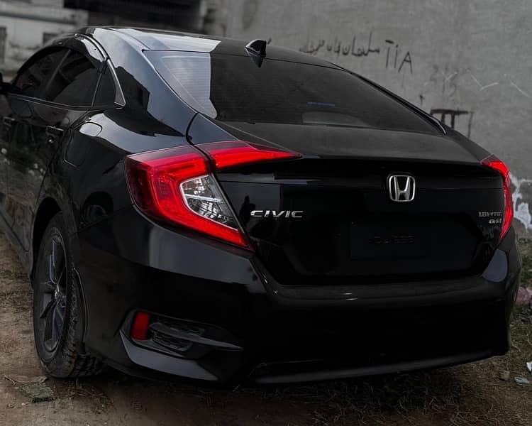 Honda Civic VTi Oriel 1.8 (2021 Model) 2